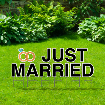 Pre-packaged Just Married Yard Letters