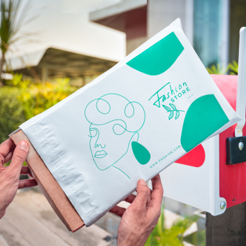 Custom 9 x 12 Inch Poly Mailer Shipping Bags