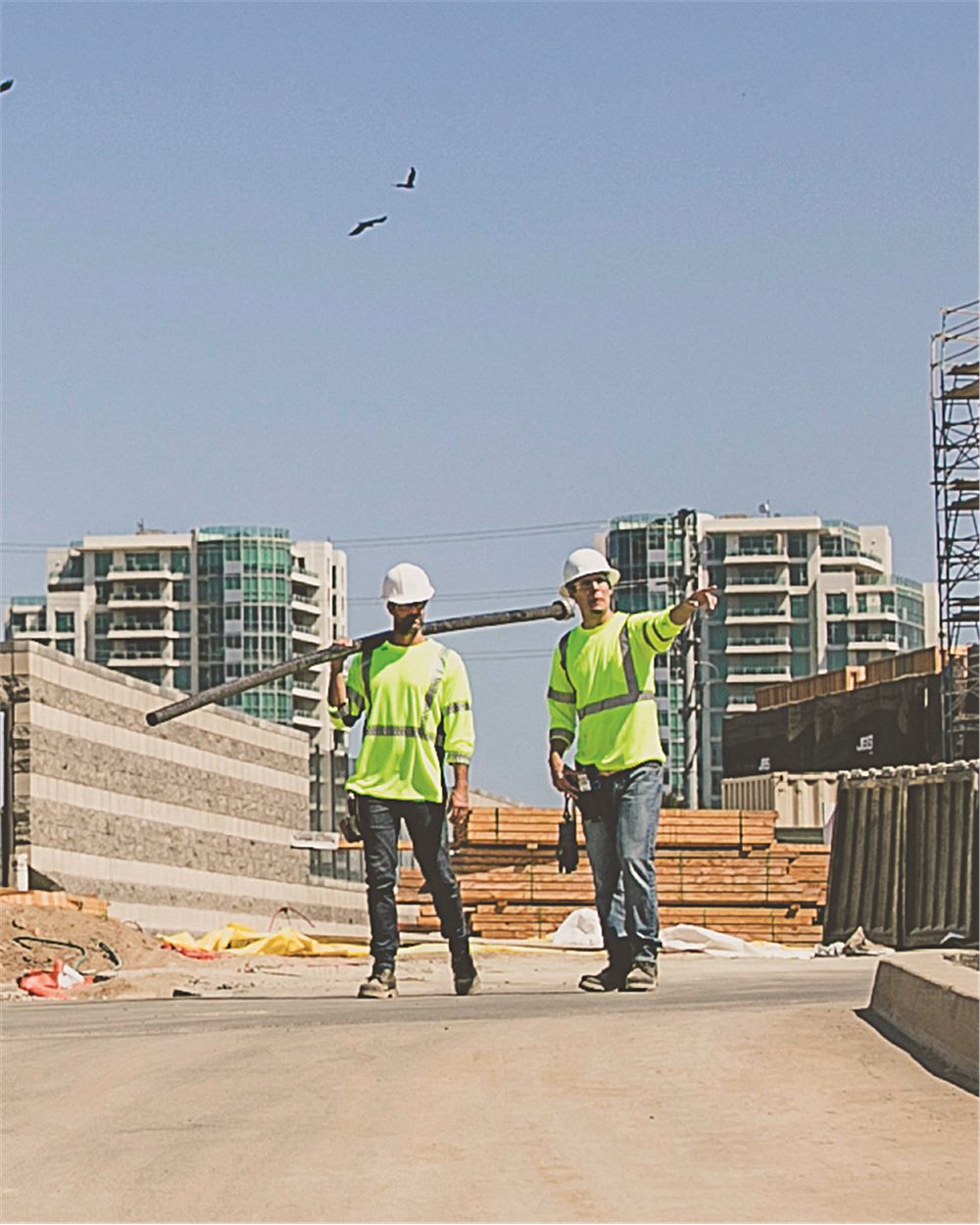 Kishigo Unisex Long Sleeve Class 3 T-Shirt - 9145-9146