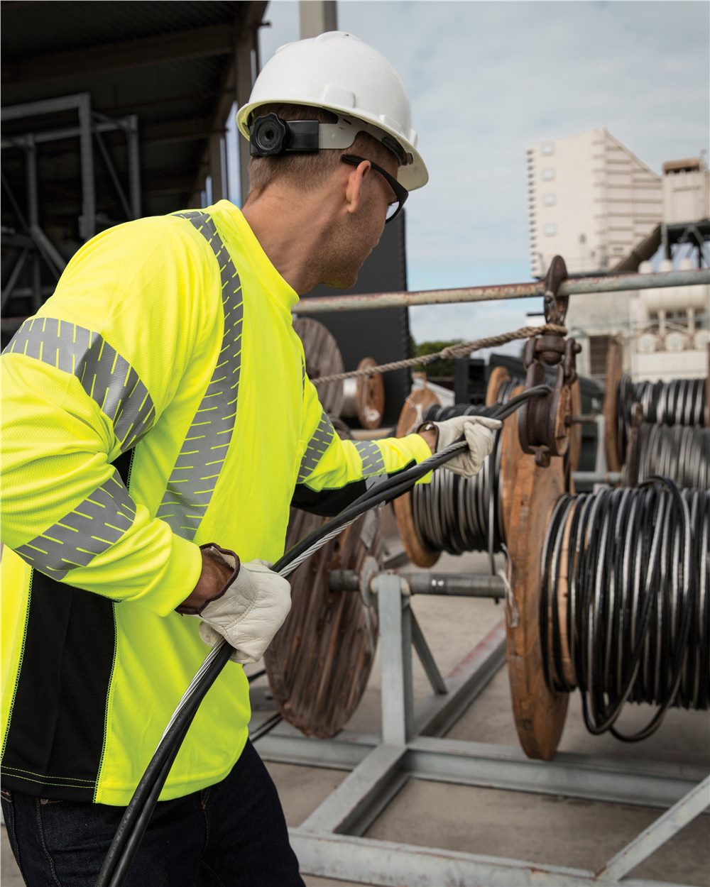 Kishigo Unisex Premium Black Series&reg; Long Sleeve T-Shirt - 9134-9135