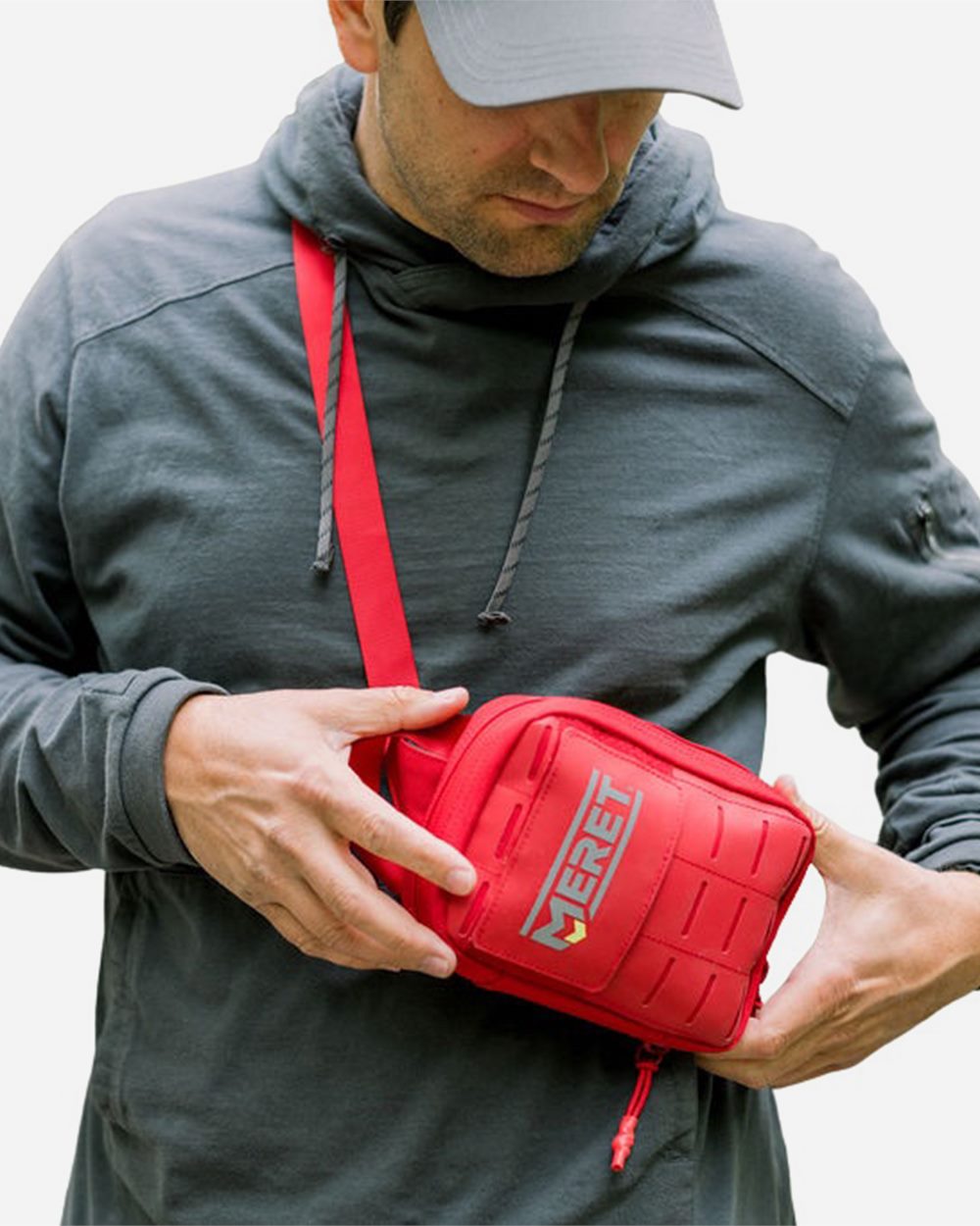 MERET Small Personal Response Red Pack - P210